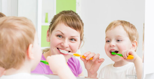 Limpieza bucal en Niños