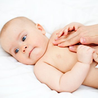 Beneficios del masaje para bebés