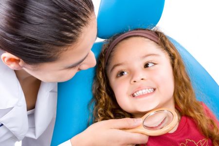 Primera visita del niño al odontólogo 