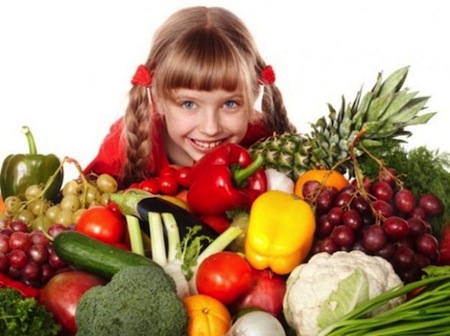 Las frutas una buena forma de alimentacion infantil